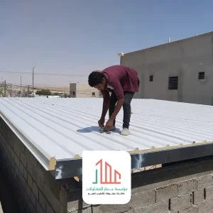 مظلات ساندوتش بانل للسطح في شمال الرياض
