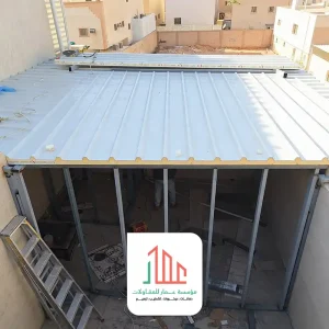 تركيب مظلات ساندوتش بانل في الرياض
