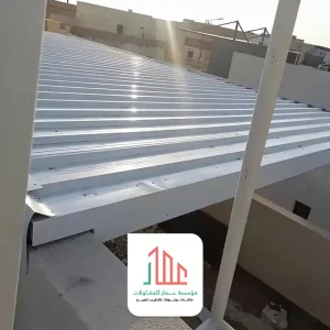 مظلات ساندوتش بانل للحوش بالرياض